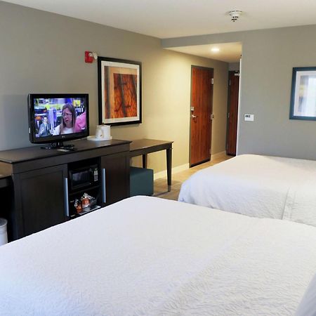 Hampton Inn Мускоги Екстериор снимка