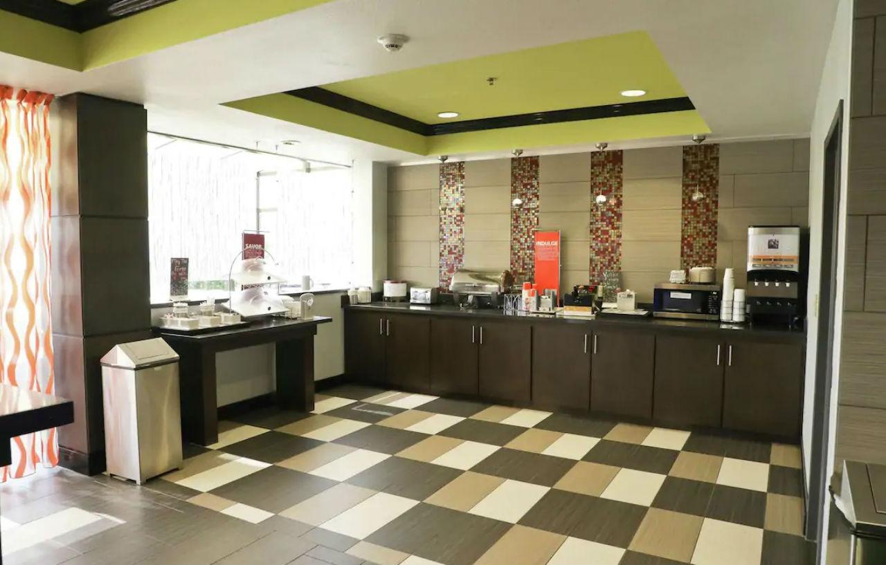 Hampton Inn Мускоги Екстериор снимка