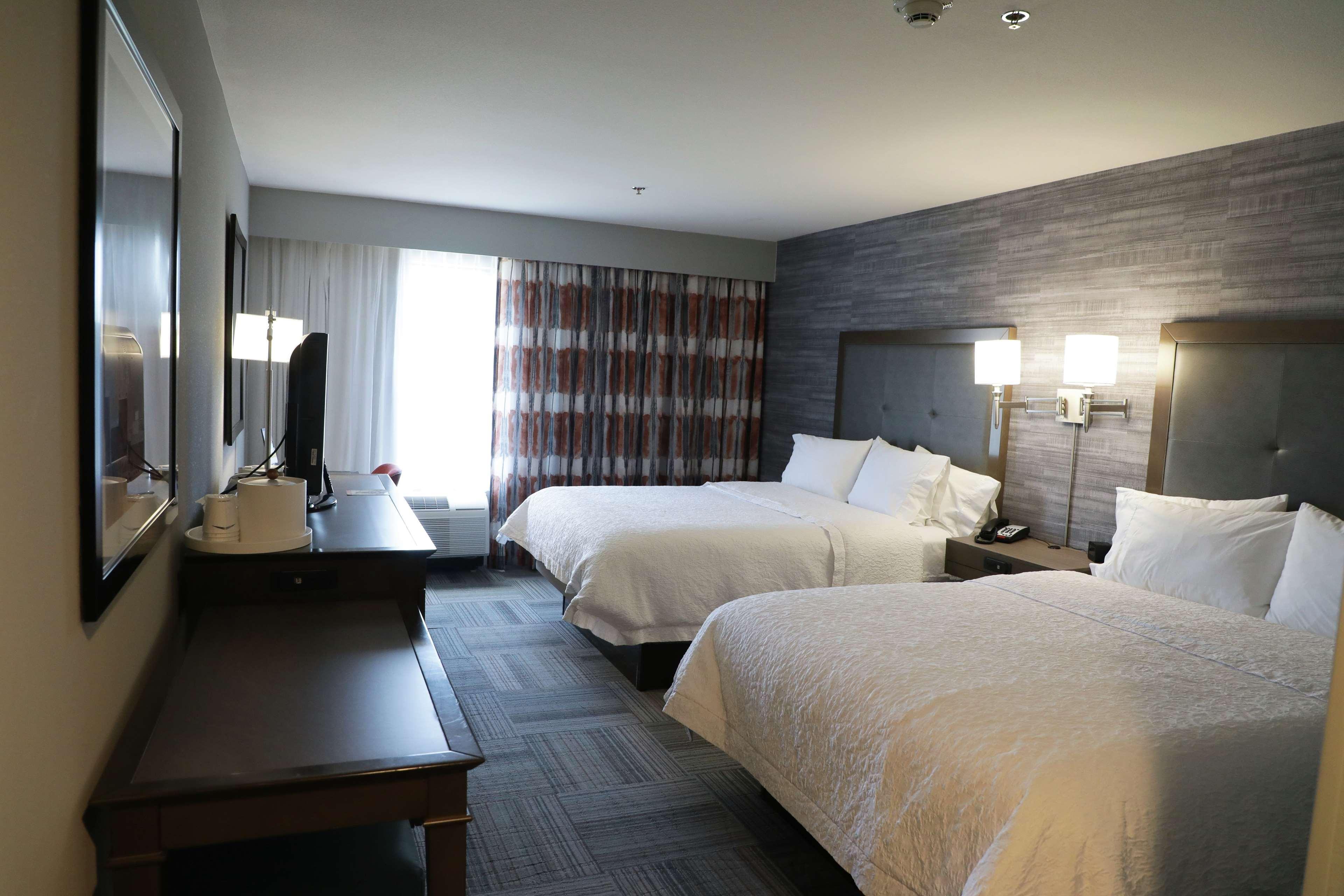 Hampton Inn Мускоги Екстериор снимка