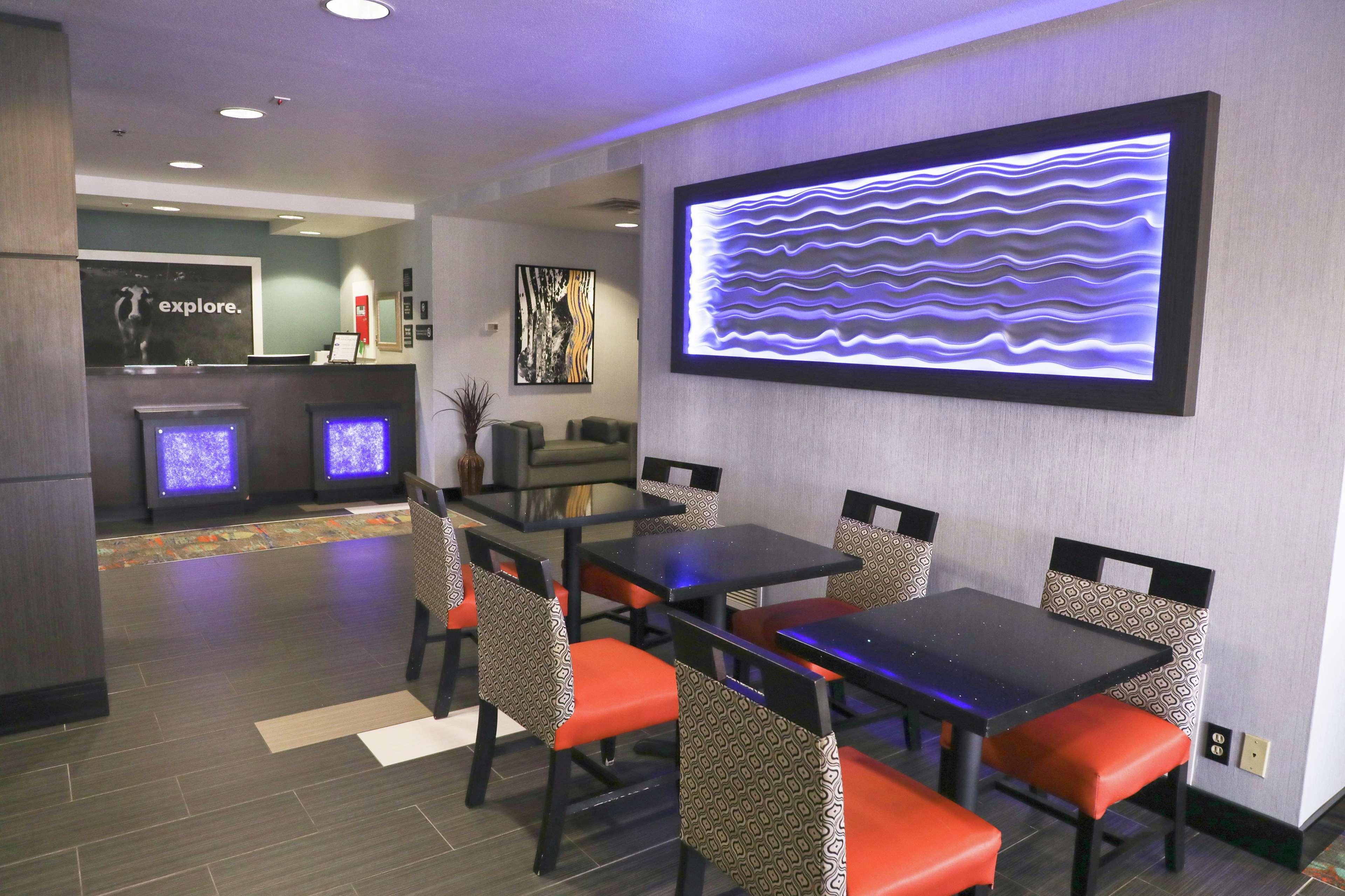 Hampton Inn Мускоги Екстериор снимка