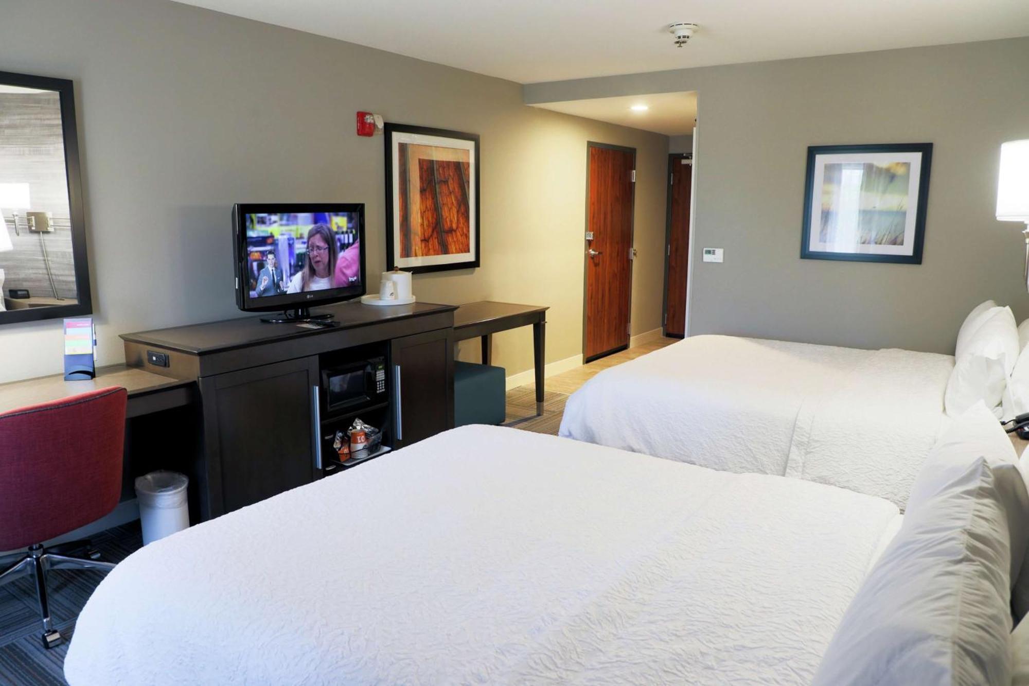 Hampton Inn Мускоги Екстериор снимка