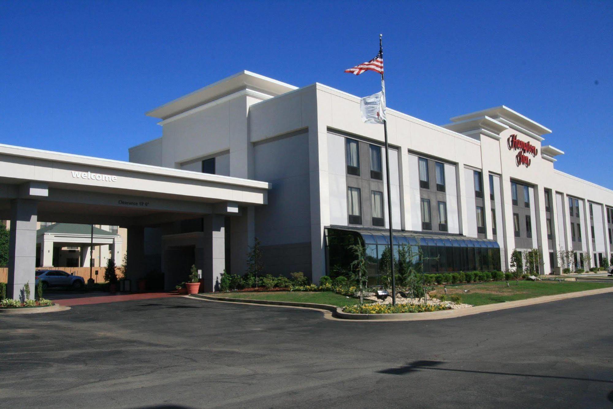 Hampton Inn Мускоги Екстериор снимка