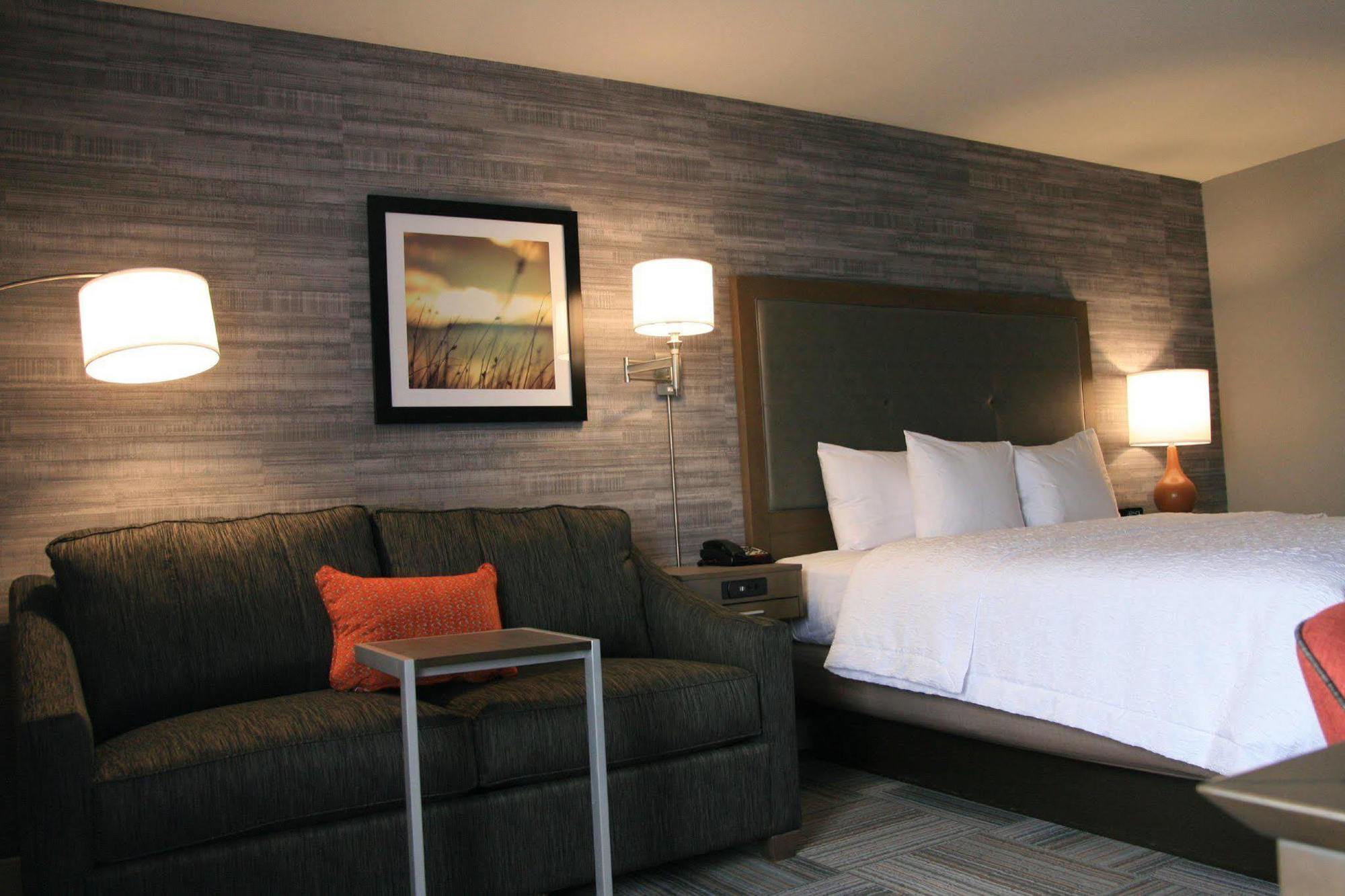 Hampton Inn Мускоги Екстериор снимка